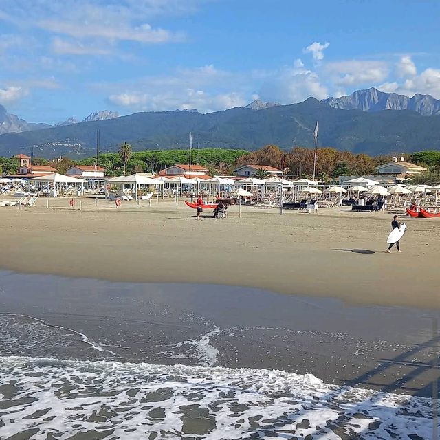 Forte dei Marmi Beach (Tuscany)