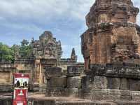 มนต์เสน่ห์ขอมโบราณกลางทุ่งอีสานใต้