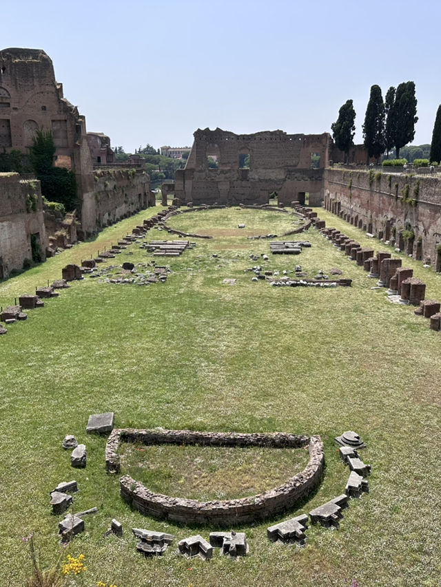 Roman Forum & Palatine Hill – Walk Through the Heart of Ancient Rome