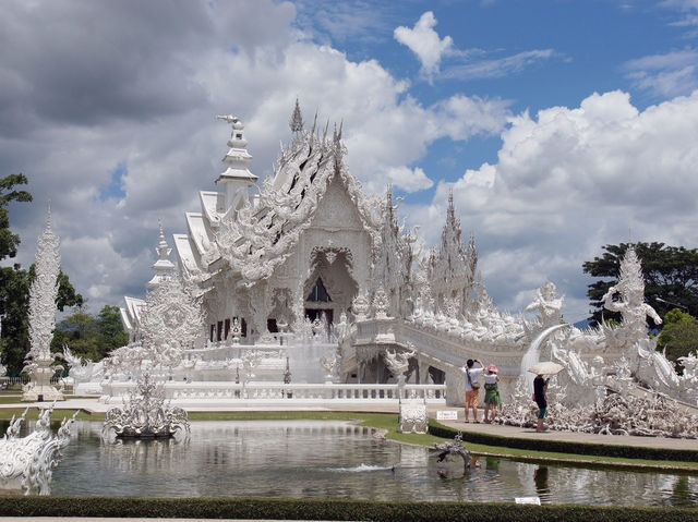 ✨ White Wonder in Chiang Rai — Wat Rong Khun