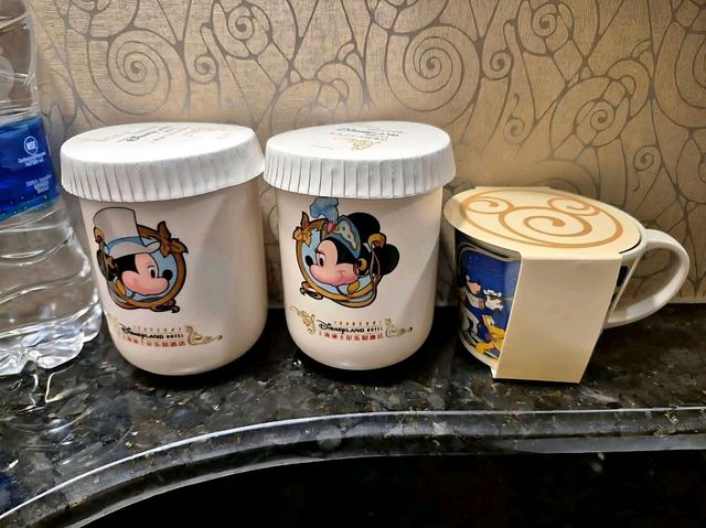 The Magical Shanghai Disneyland Hotel!