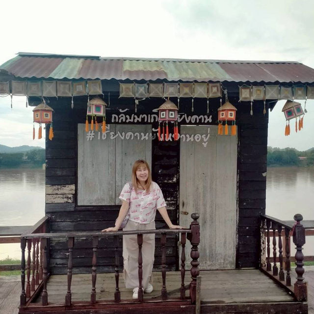 พาเที่ยวถนนคนเดินเชียงคาน