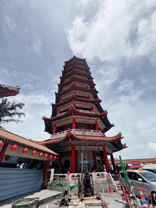 Temple in the Clouds: Chin Swee’s Ethereal Escape ☁️🛕