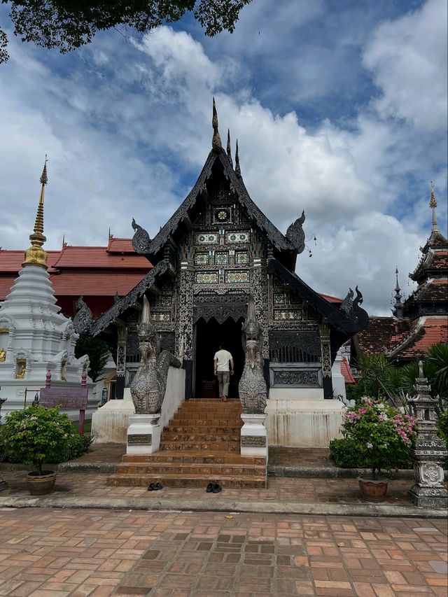 Temples, Markets & Vibes, Chiang Mai’s Got It All