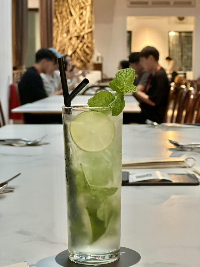 Dinner in a Daydream: Inside Blossom A Glassmansion