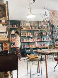 A book with no name Cafe ย่านศรีย่าน