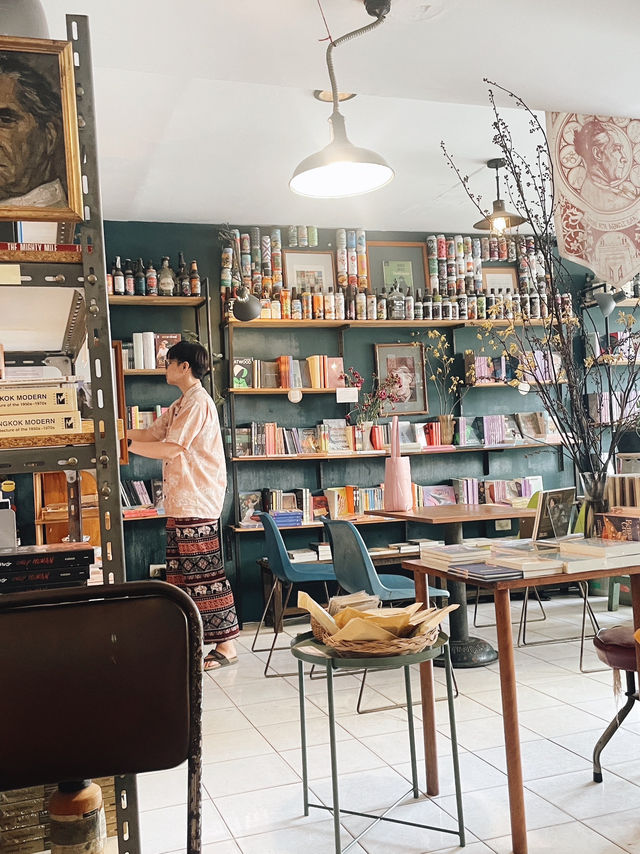 A book with no name Cafe ย่านศรีย่าน