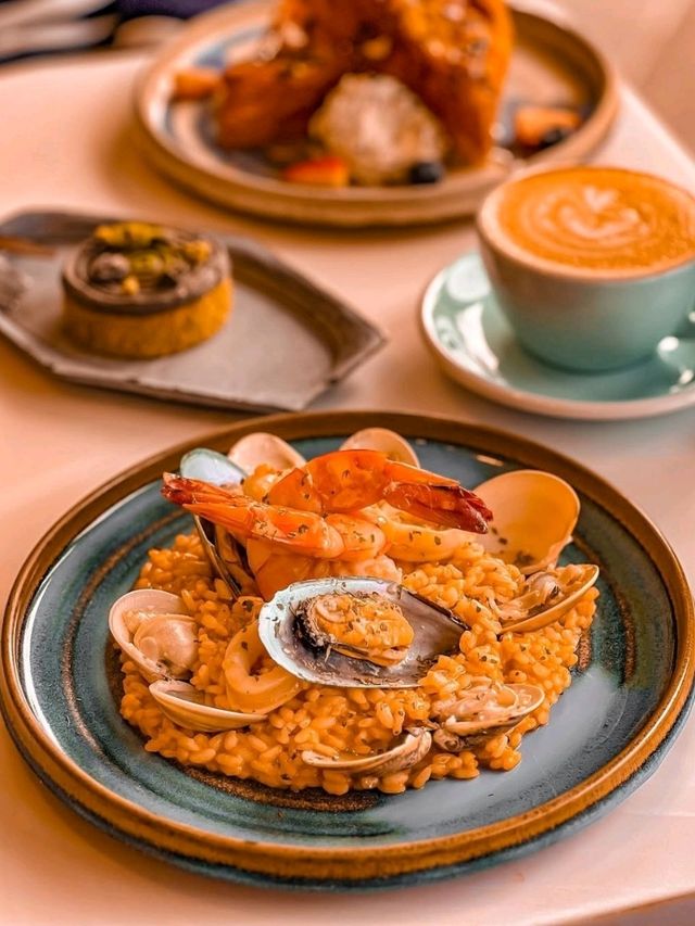 Root Cafe Hong Kong