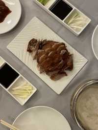 中国人の友達に現地で美味しい北京ダックが食べたい!!って言ったら教えてくれたお店"全聚德(上海浦东店)"🇨🇳