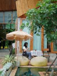 คาเฟ่วิวเขาอุทัยธานี 