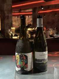 Discovering Big Wine Freaks: A Unique Wine Bar Experience in Singapore 🇸🇬 