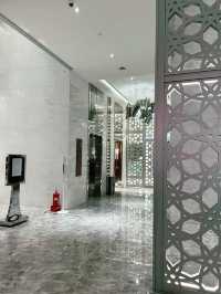 “Luxurious Comfort at Le Méridien Putrajaya” 