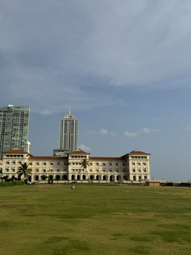 How to spend 6 days in Sri Lanka, country of Peacock