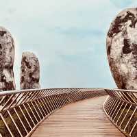 🌉✨ *Golden Bridge (Cầu Vàng): Vietnam’s Giant Hands Holding a Gilded Pathway* 🏞️🌿