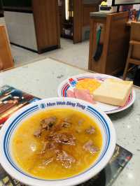 很美味的常餐🍜🍳🍞很滿足