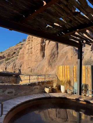 🇺🇸 Ojo Caliente Hot Springs | Starry Soaks in the New Mexico Desert