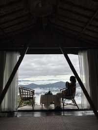 ชมหมอก จิบกาแฟ ที่จูเลี๊ยะแคมป์ ม่อนเงาะ