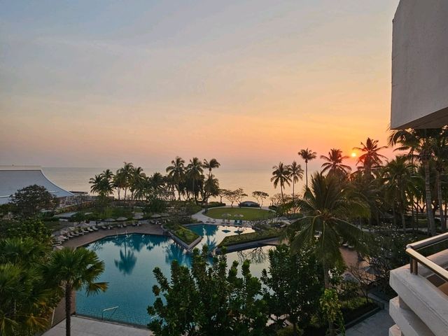 Huge resort in Cha Am Huge resort in Cha Am