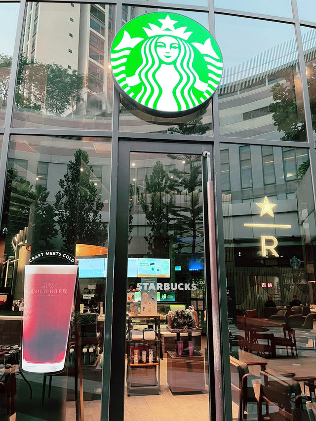 Starbucks Reserve: Stunning Coffee Haven You’ll Love