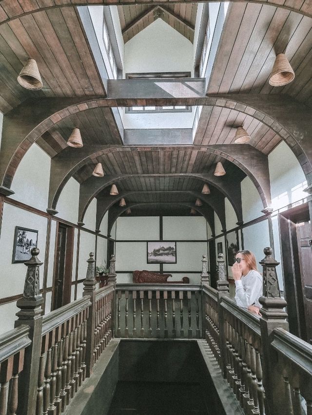 Governor's House: A Journey to the Past 🕰️