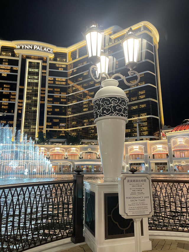 โชว์น้ำพุ Performance Lake ที่ Wynn Palace