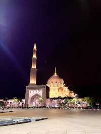 Pink Mosque at Night: Dazzling Jewel of Putrajaya