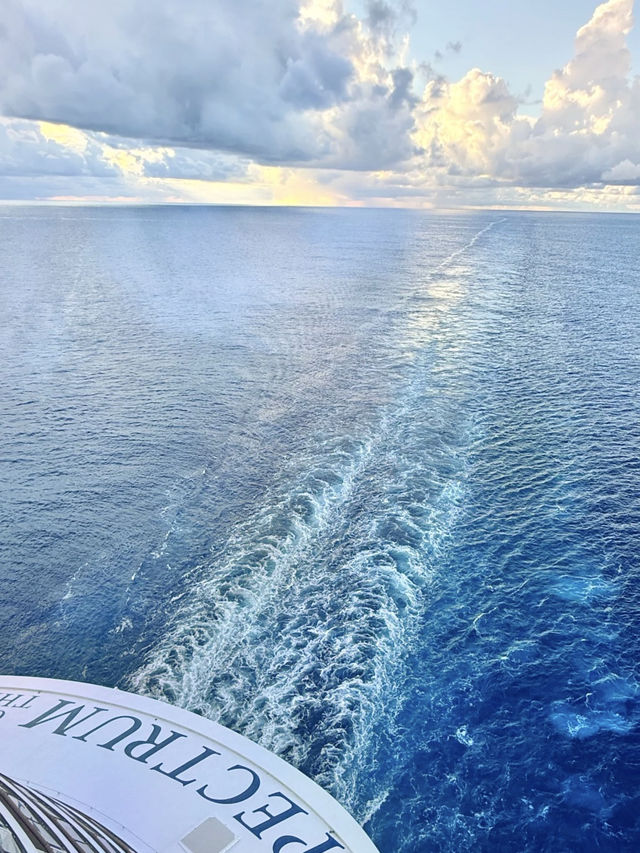 海洋光譜號之旅｜香港出發⚓打卡美食＋玩到攰都唔捨得瞓覺😆