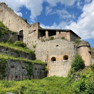 이드로 호수를 내려다보는 요새, Rocca d’Anfo