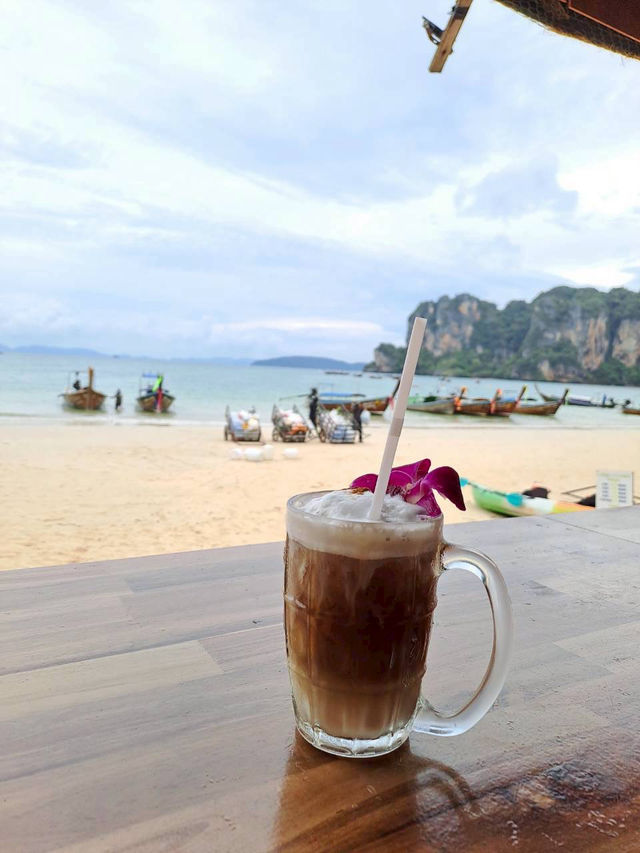 RAILAY BEACH CAFE 🌊🏖️🥤 RAILAY BEACH CAFE 🌊🏖️🥤