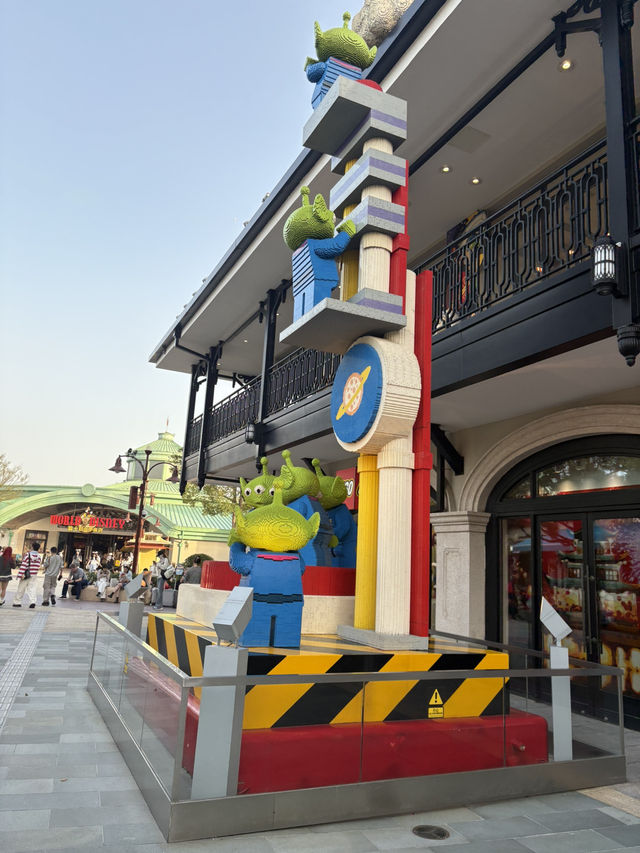 Shanghai Disneyland Shanghai Disneyland