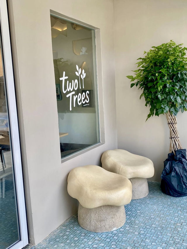 Two Trees Cafe @ Kemaman — Double the Trees, Double the Chill ☕ Two Trees Cafe @ Kemaman — Double the Trees, Double the Chill ☕