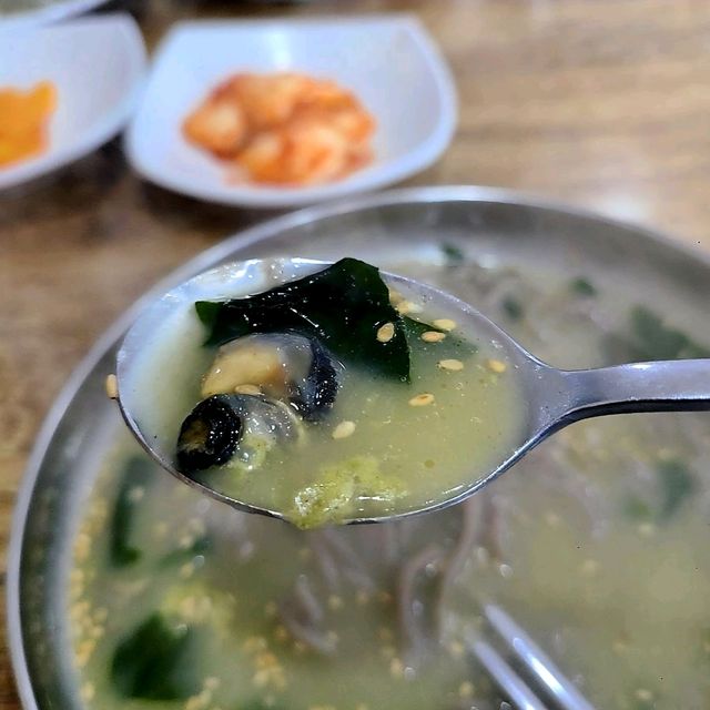 제주중문맛집)중문바다향 - 제주 중문 보말칼국수, 보말죽 맛집
