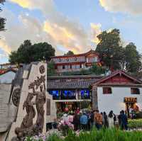 Strolling Through the Enchanting Lijiang Old Town 