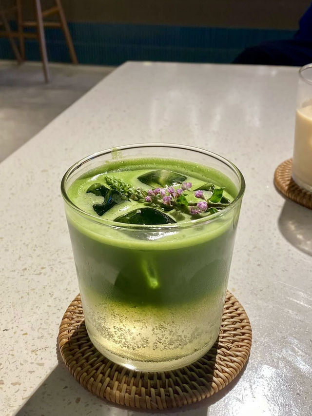 🌎 A Global Vibe at TENCUPS Café, Shibuya