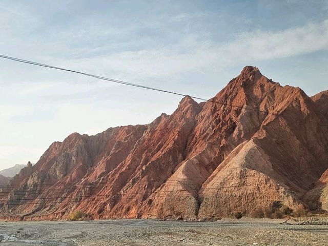 南疆寂寥之境〔木吉火山〕,走進地球最原始的荒涼之美 南疆寂寥之境〔木吉火山〕,走進地球最原始的荒涼之美