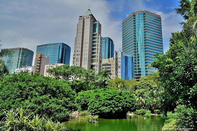 Kowloon Park - A green oasis in busy Tsim Sha Sui