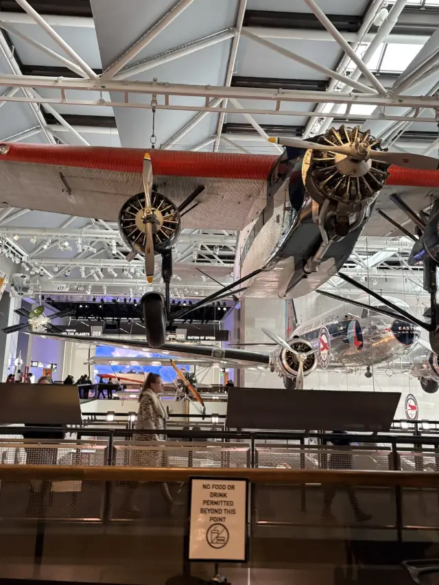 Is this quality really free? The National Air and Space Museum in Washington, DC.