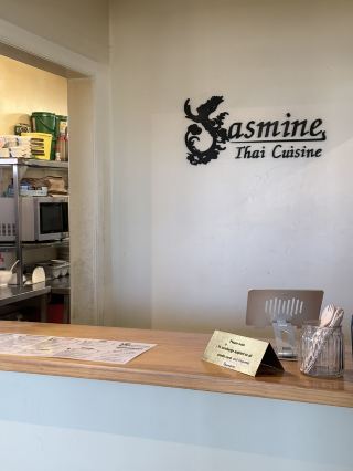 트와이젤 탐방: 자스민 타이 레스토랑(Jasmine Thai Restaurant)。