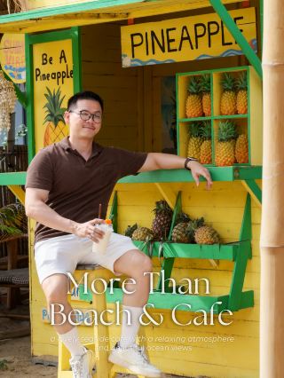 More Than Beach: จิบกาแฟชมฝูงน้องเป็ดขาวริมหาด ✨