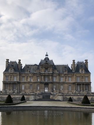 🇫🇷Take the Rer in Paris and visit a nearby castle