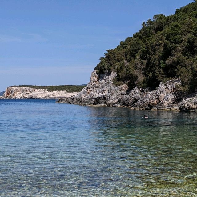 **Kefalonia: The Greek Island Paradise You’ve Been Dreaming Of** 🌴✨
