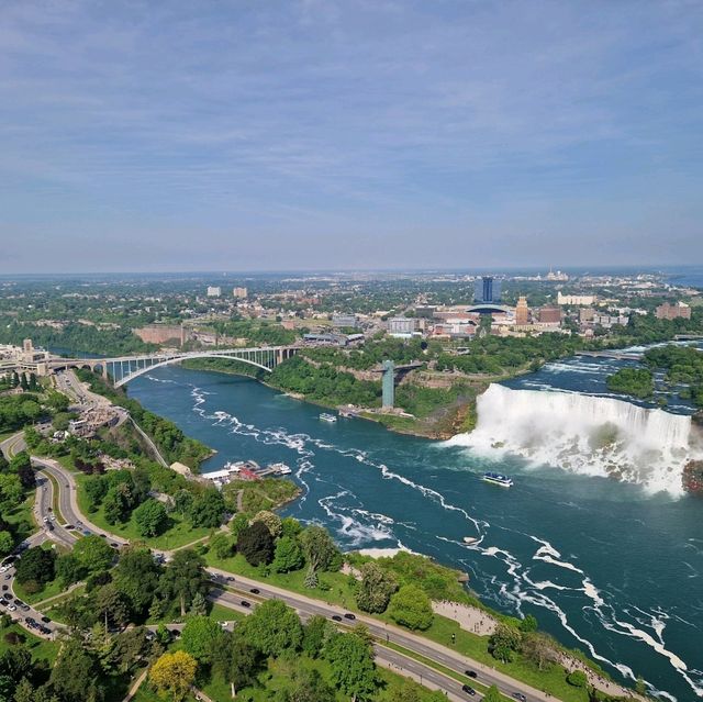 Niagara Town: More Than Just the Falls! 🌸