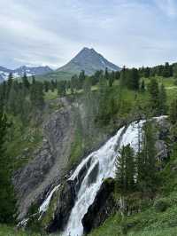 To the Edge of Silence: Horseback to Belukha and the Wild Altai