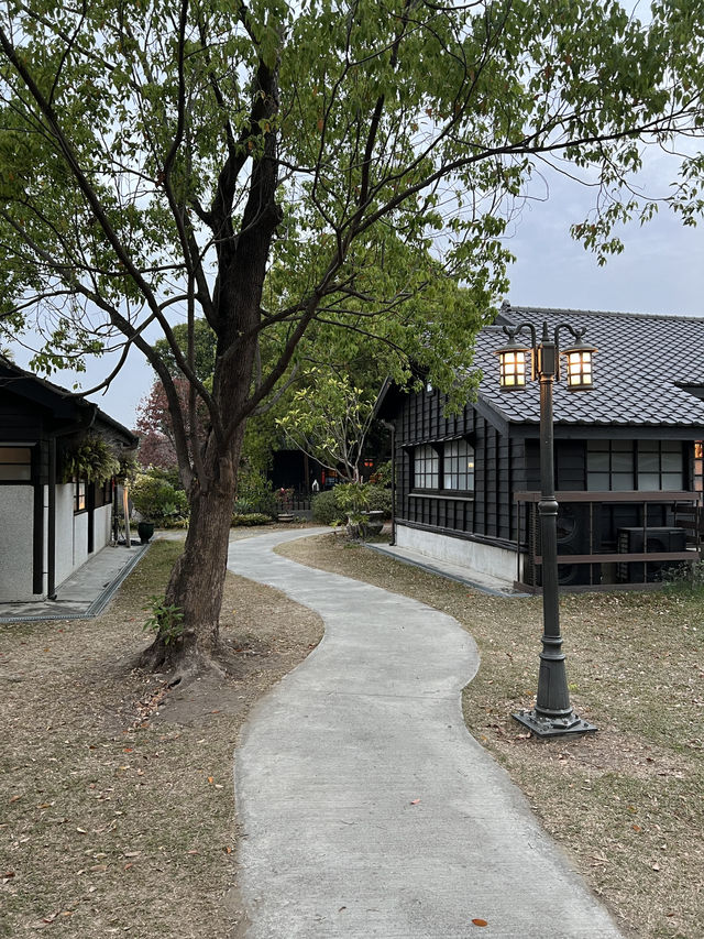 老屋與綠意的對話：嘉義檜意森活村散步記