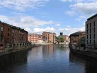 Walking around Leeds canals 