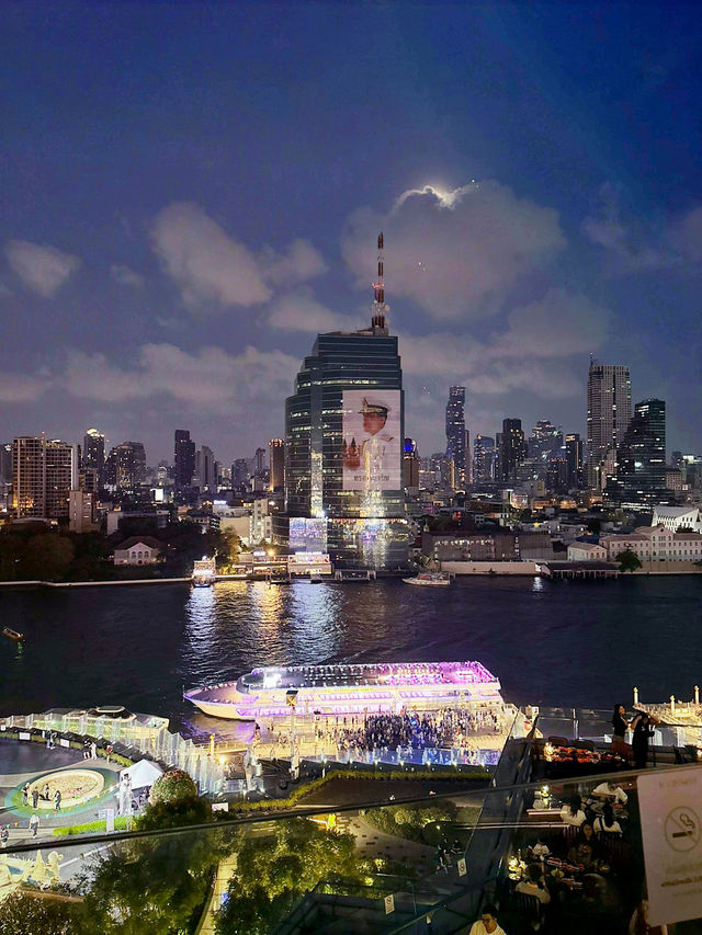 Best rooftop by Chao Praya river