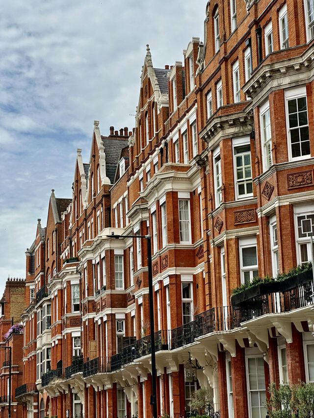 Is London worth visiting in 2025?