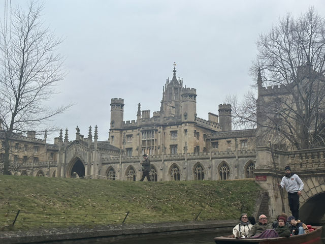 📍Cambridge, United Kingdom 🇬🇧 