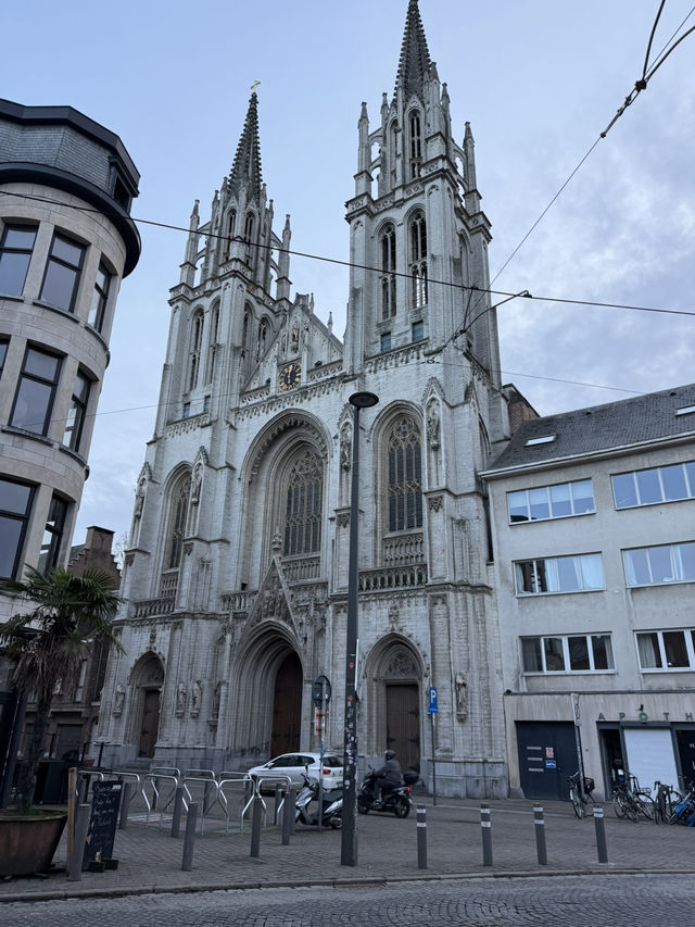 A Beautiful Day in Antwerp’s Historic Center