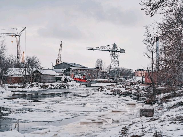 ❄️ Winter at Suomenlinna – A Snowy Island Escape from Helsinki ❄️